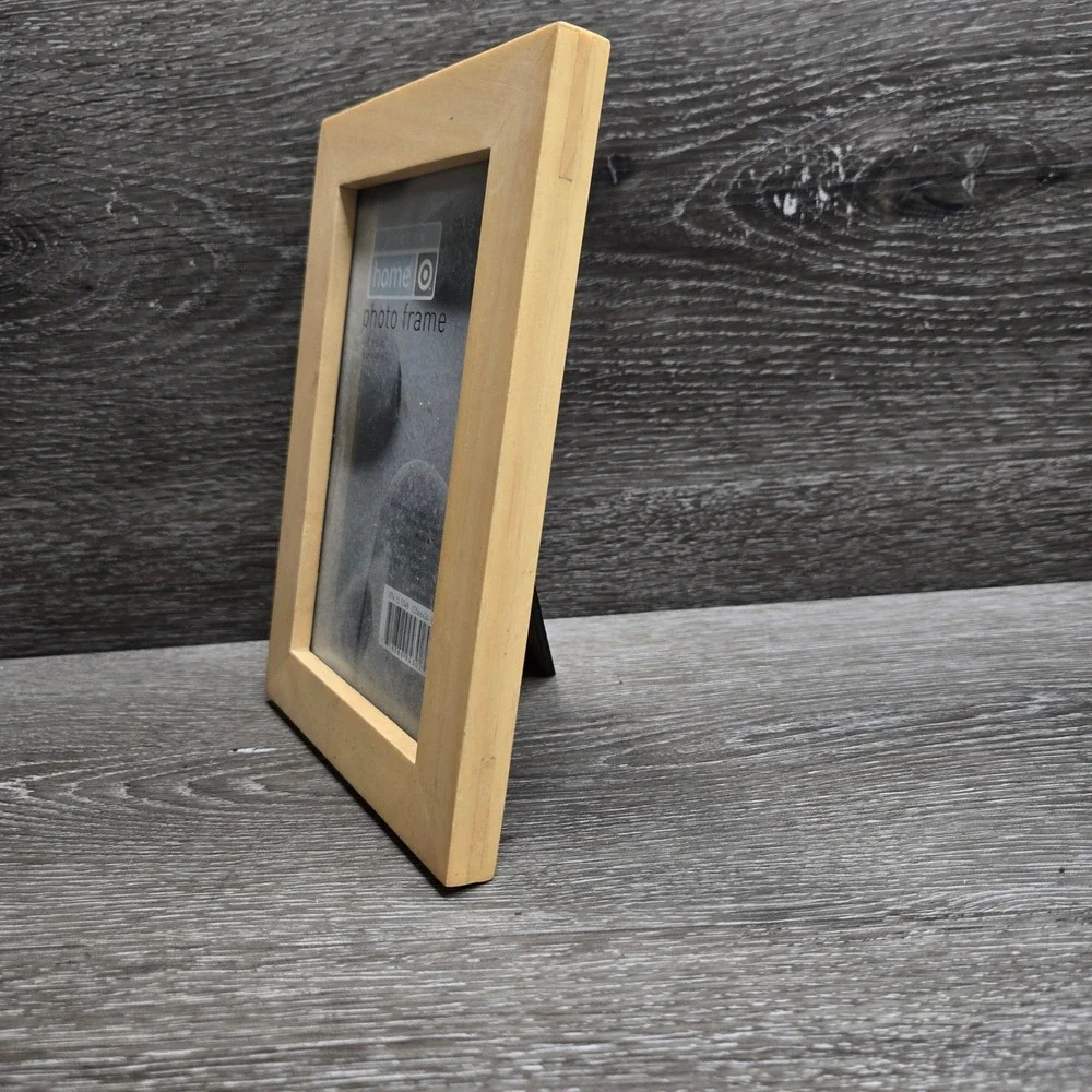 Target Modern Home 4x6 Natural Light Wood Photo Picture Frame Tabletop Hanging